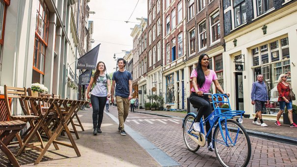 vrije universiteit amsterdam fietser negen straatjescaren huygelen