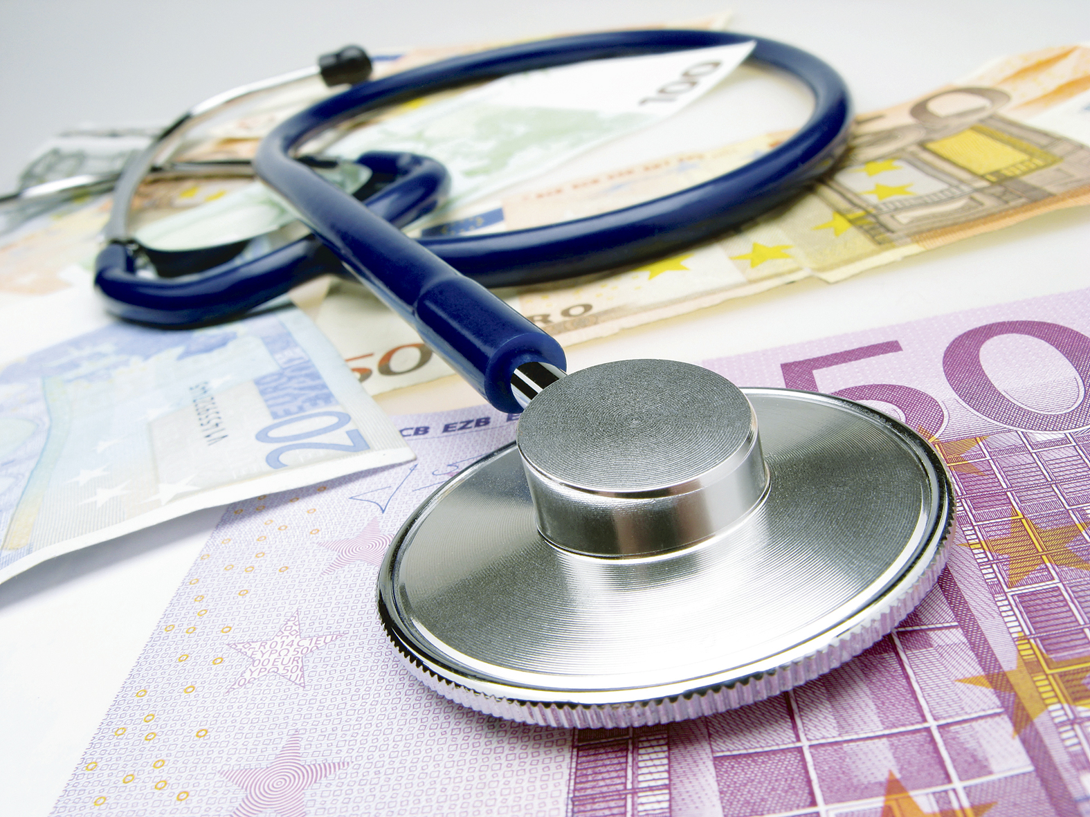 Ministerul Sănătăţii va folosi banii primiţi la rectificarea bugetară pentru funcţionarea spitalelor