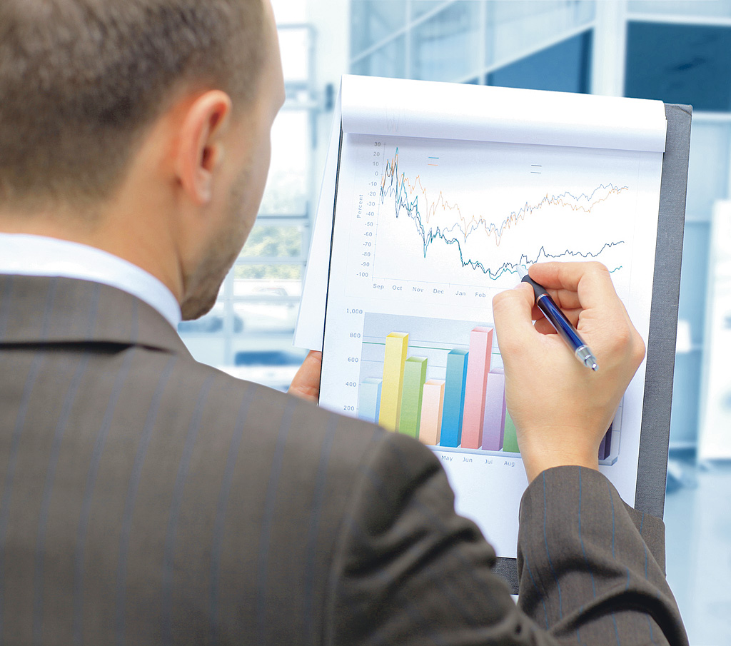 Investitorii de pe piața de capital solicită desecretizarea contractului de privatizare al Romtelecom