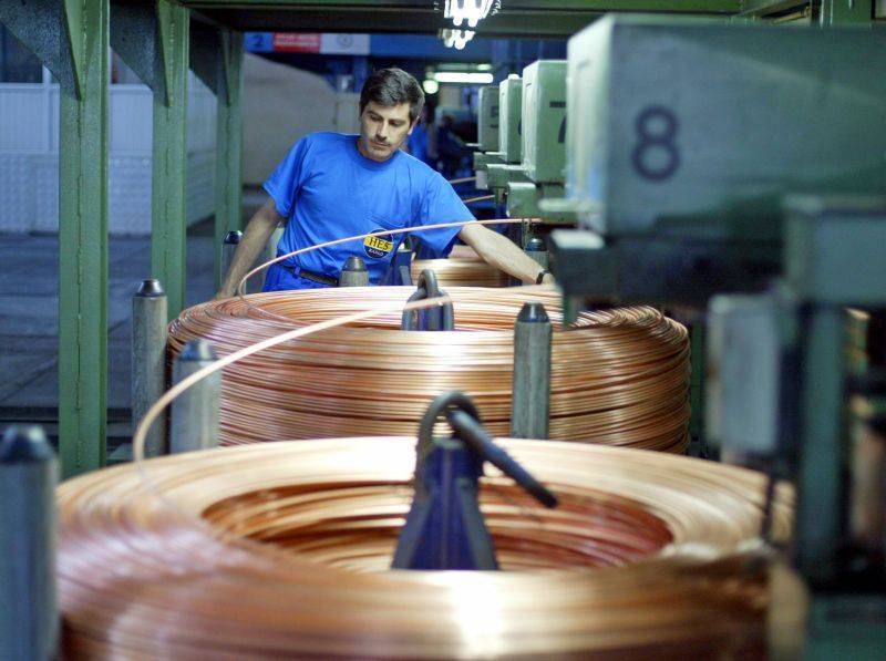 Industria românească de până la momentul de răscruce 2012. Crearea de valoare adăugată