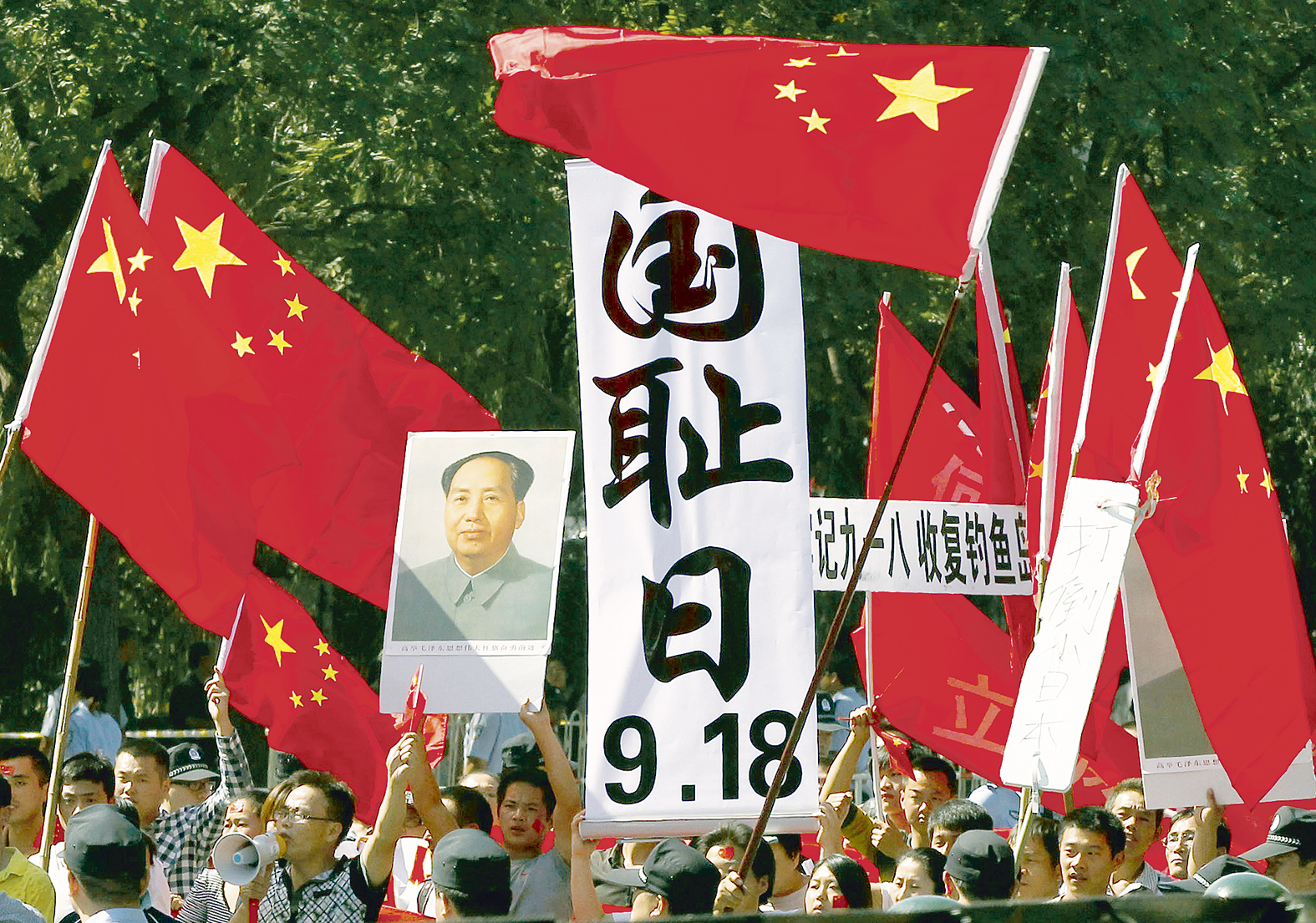 DEZASTRU IN CHINA: Scurgere de amoniac lichid la Shanghai, cel puţin 15 morţi