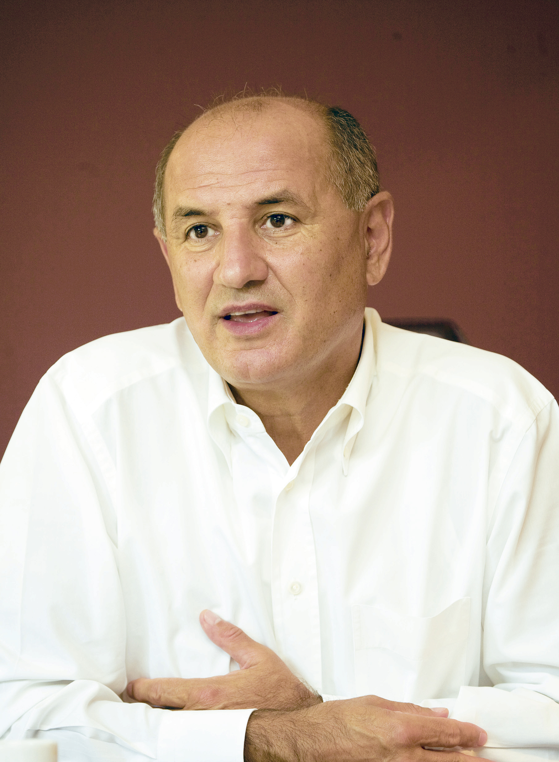 George Copos joacă la dublu cu Doubletree