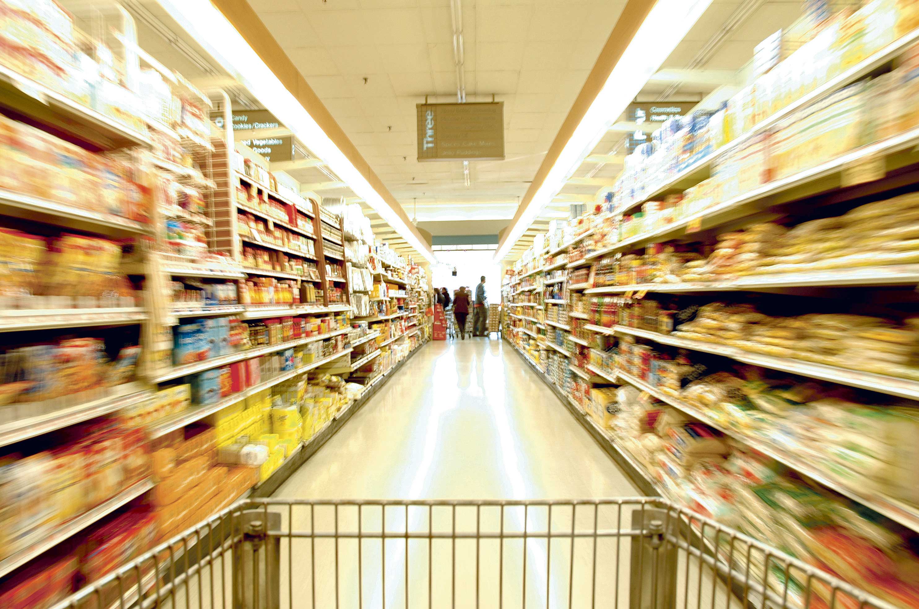 INFOGRAFIC CAPITAL Retailerii se extind în superviteză