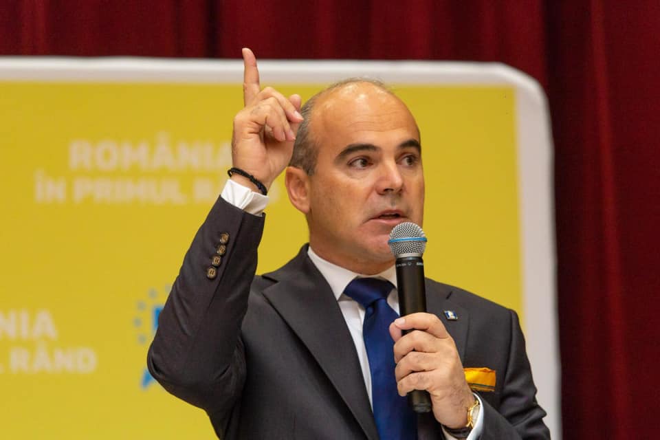 Rareș Bogdan iese la atac! Care e legătura dintre Dăncilă și consilierii lui Dragnea