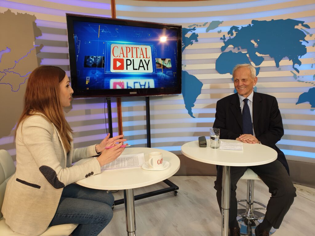 CapitalPlay. Eurodeputatul PNL Theodor Stolojan ne spune cum vom lua și noi la fel de mulți bani europeni precum rebelii Europei, ungurii și polonezii