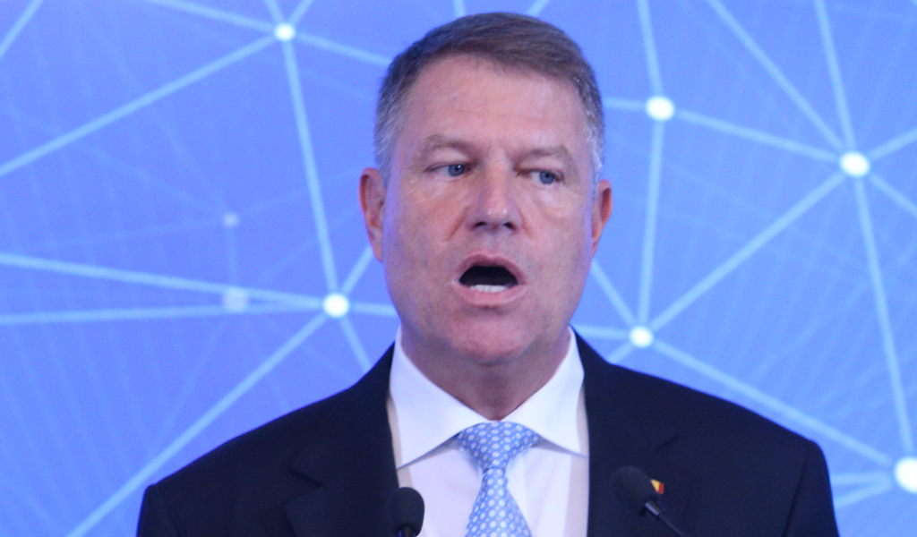 Imagini pentru klaus iohannis photos