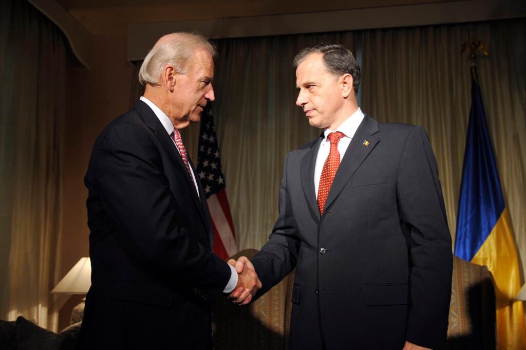 Secretarul General Adjunct Al Nato L A Felicitat Pe Biden Mesajul Transmis De Mircea GeoanÄƒ Capital