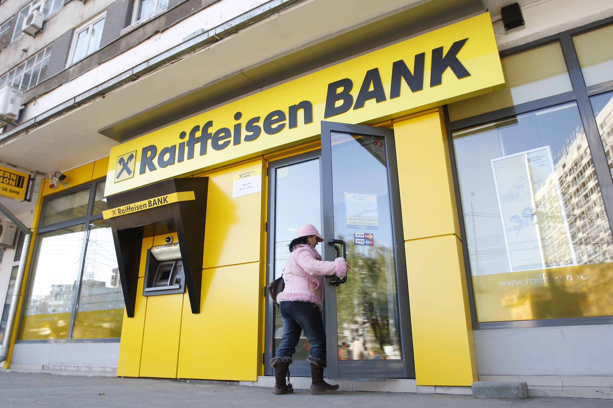Summon Prime Minister snow Va fi total interzis! Lovitură grea pentru clienții Raiffeisen Bank.  Decizie de ultimă oră a băncii – Capital