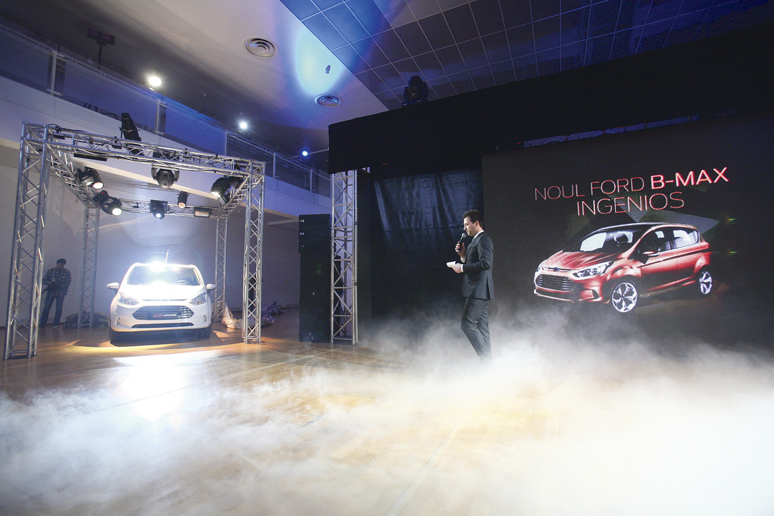 Ford pune preț pe B-Max. Comenzile pot fi deja făcute