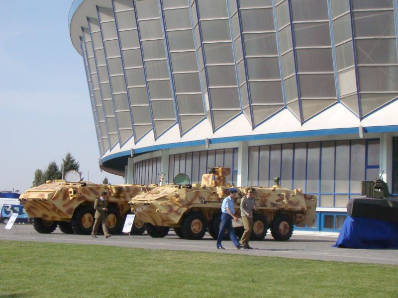 70 de firme din industria de apărare la Expomil 2013