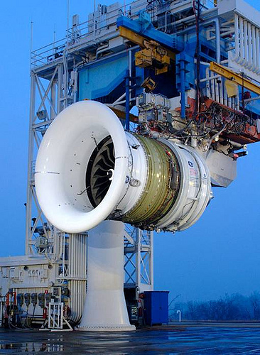 Boeing se pregătește pentru cel mai mare motor din lume
