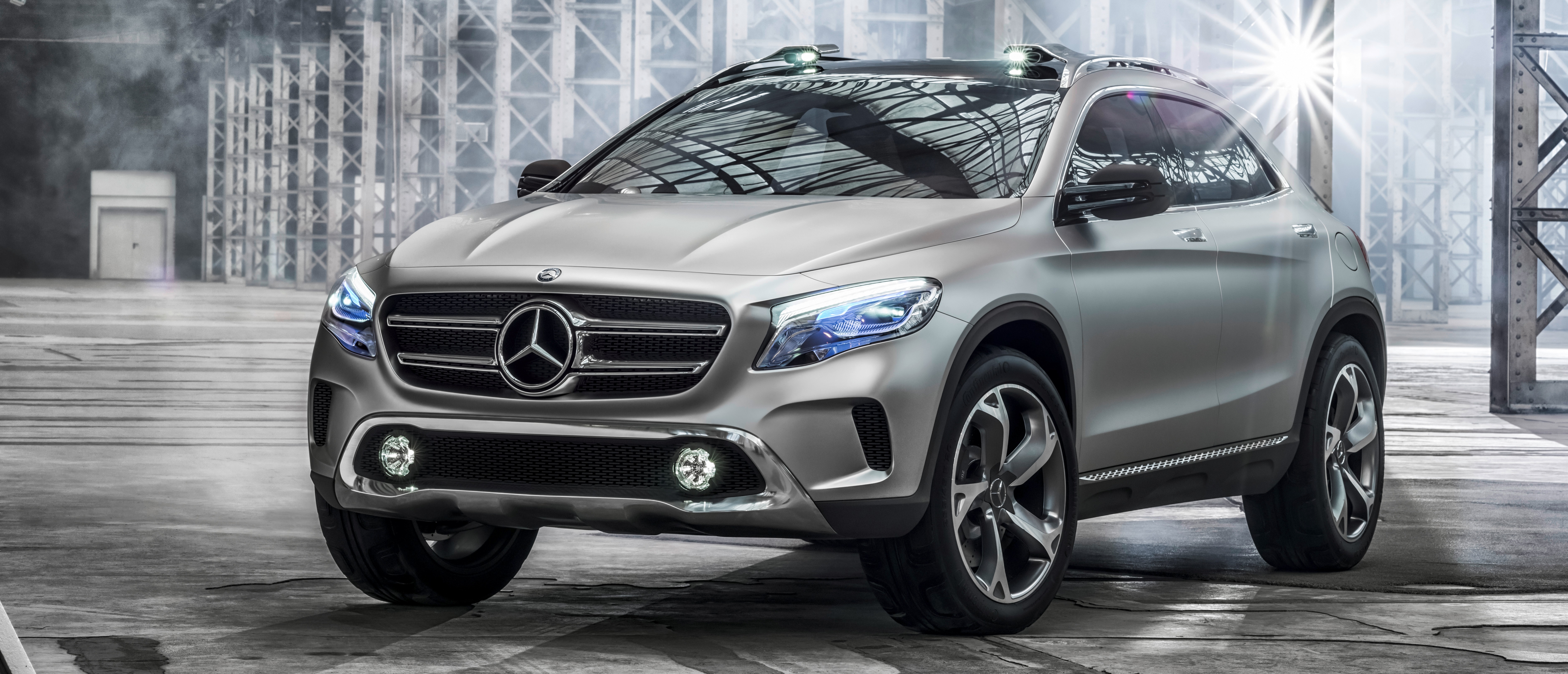 Acesta este noul Mercedes-Benz GLA l GALERIE FOTO