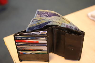 MFP împrumută astăzi 1 miliard de lei. Totalul din martie, cinci miliarde