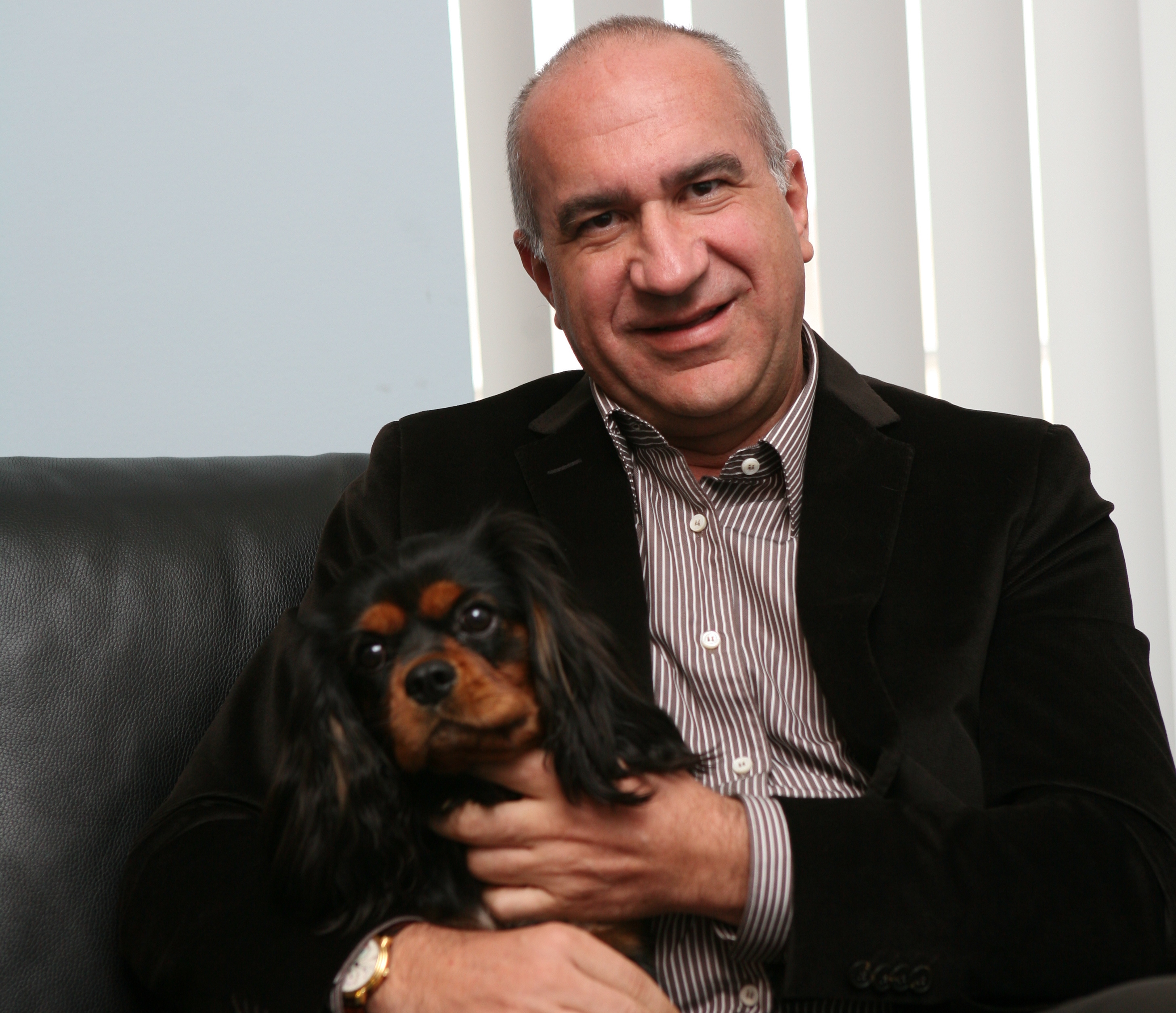 KintelliVision va aduce lui Tiberiu Urdărenu un plus de un milion de euro în 2012