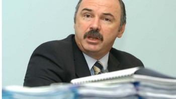 Blănculescu: Guvernul Ponta trebuie să reduca TVA la alimentele de bază şi să scadă CAS