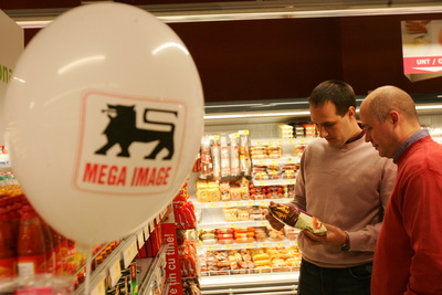 Încă două magazine Mega Image Shop & Go în București