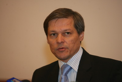 Dacian Cioloş vrea să vadă cu ochii lui ce au făcut ardelenii cu fondurile europene