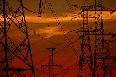 Acord franco-britanic: Ambele țări cer subvenționarea de către UE a energiei nucleare