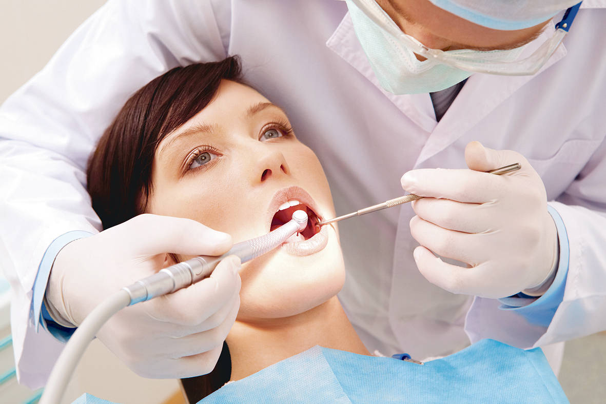 73% dintre români au renunţat în 2010 la îngrijire medicală din cauza lipsei banilor